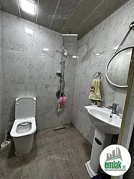 Satılır 2 otaqlı köhnə tikili 50 m²