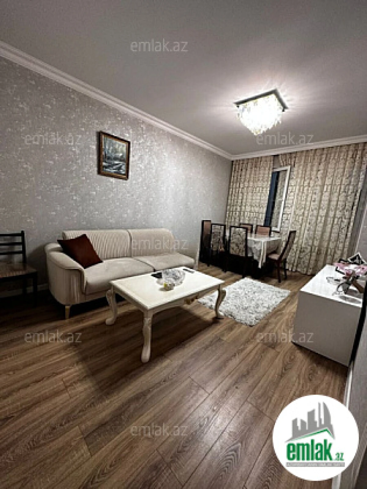 Satılır 2 otaqlı köhnə tikili 50 m²
