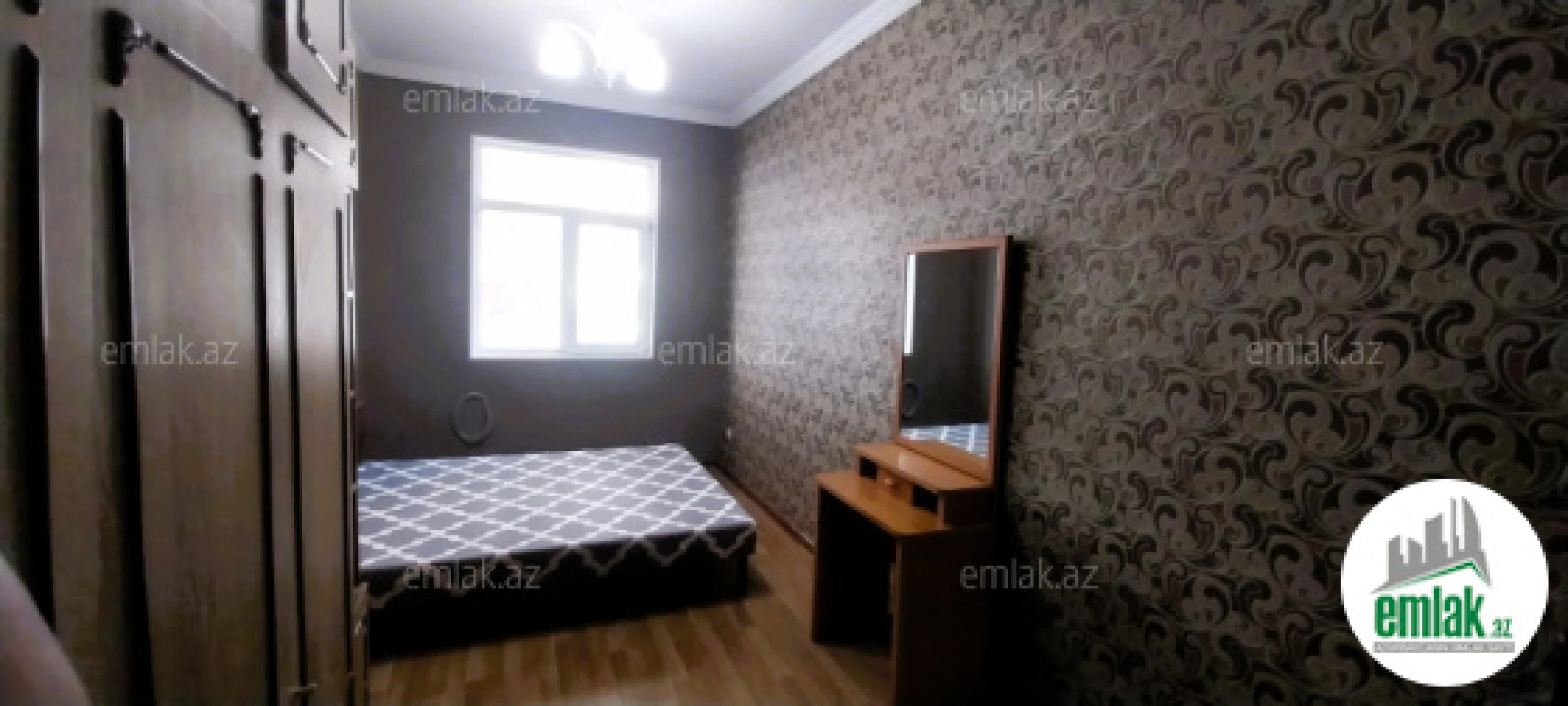 Satılır 3 otaqlı köhnə tikili 55 m²