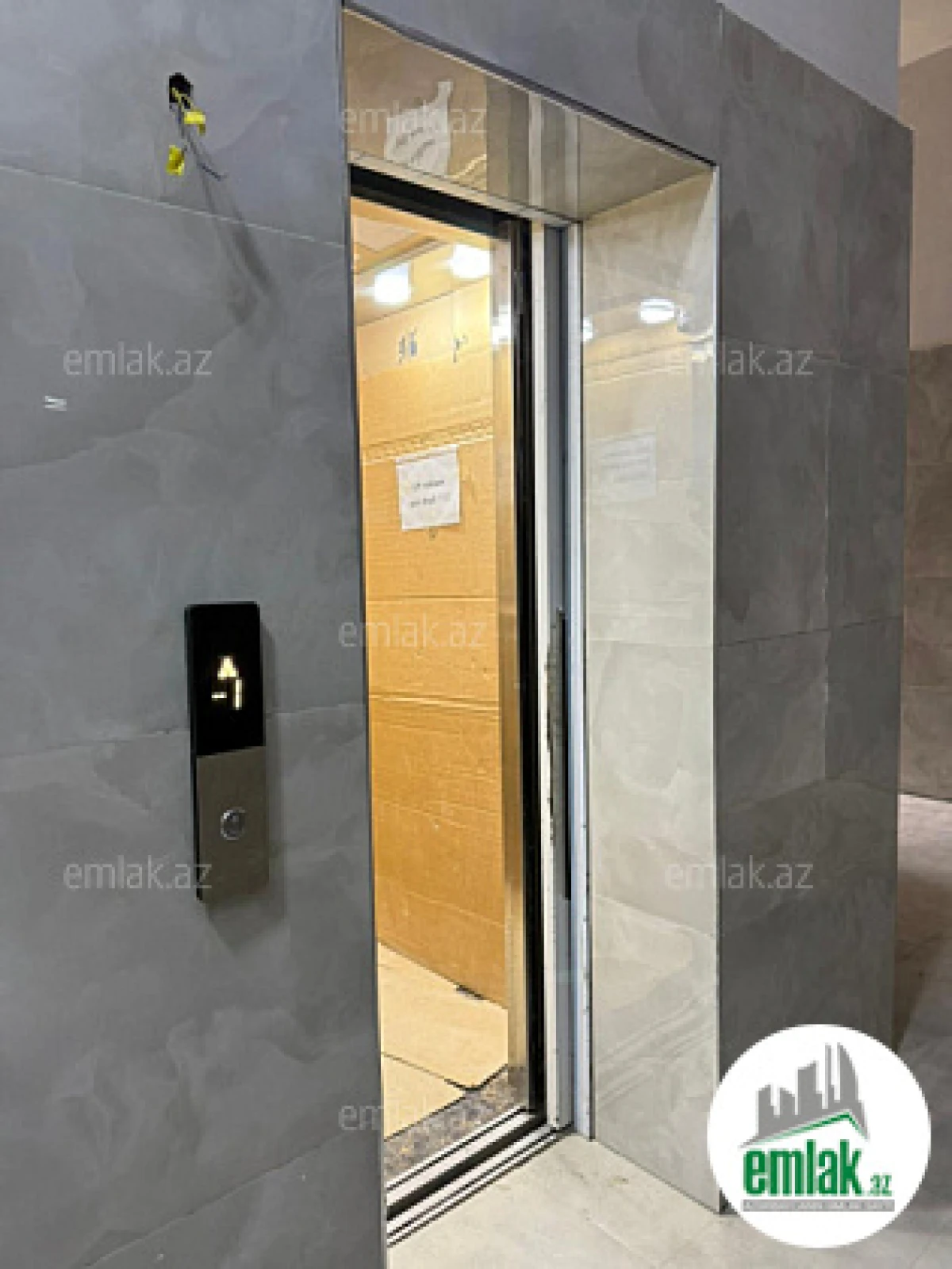 Satılır 2 otaqlı yeni tikili 125 m²