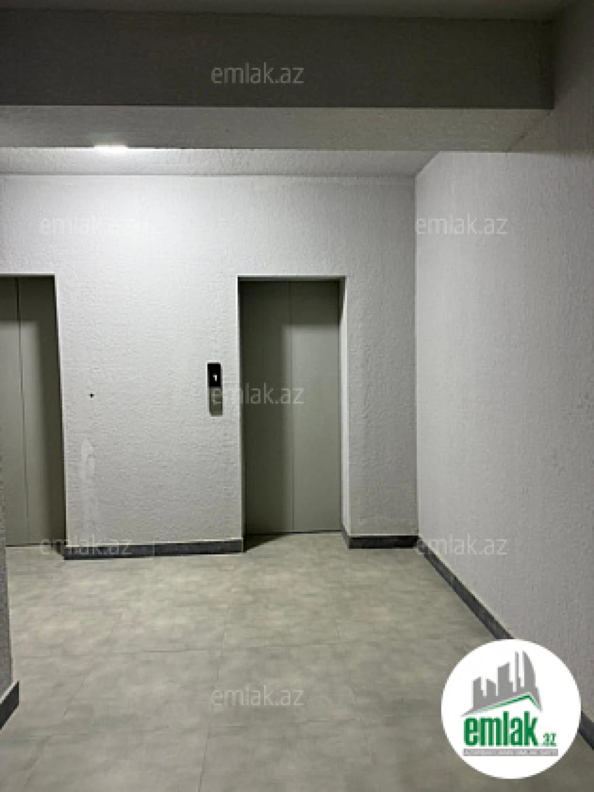 Satılır 2 otaqlı yeni tikili 125 m²