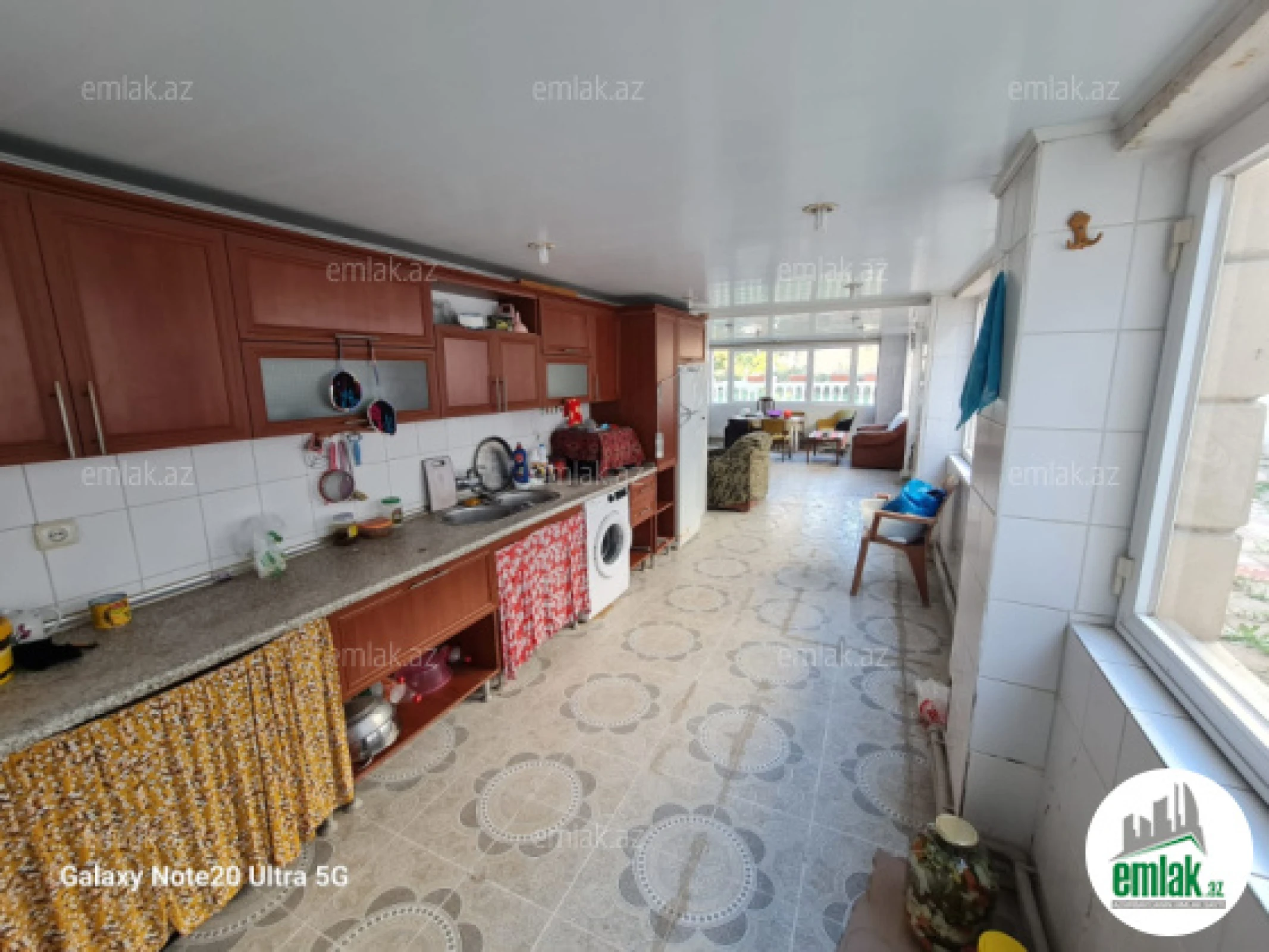 Satılır 7 otaqlı mənzil 500 m²