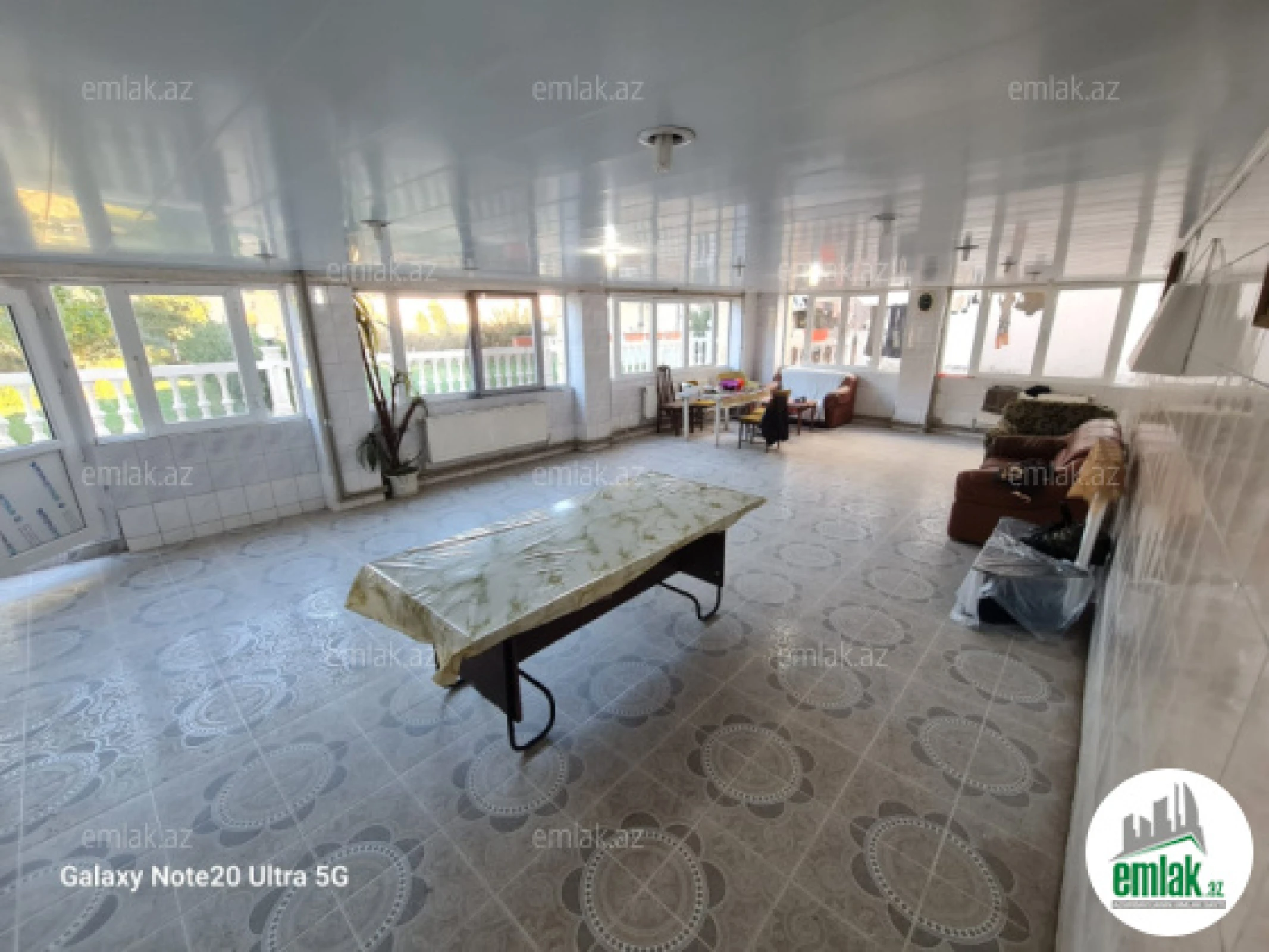 Satılır 7 otaqlı mənzil 500 m²