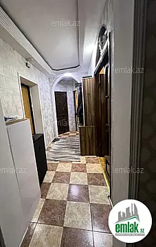 Satılır 3 otaqlı köhnə tikili 84 m²