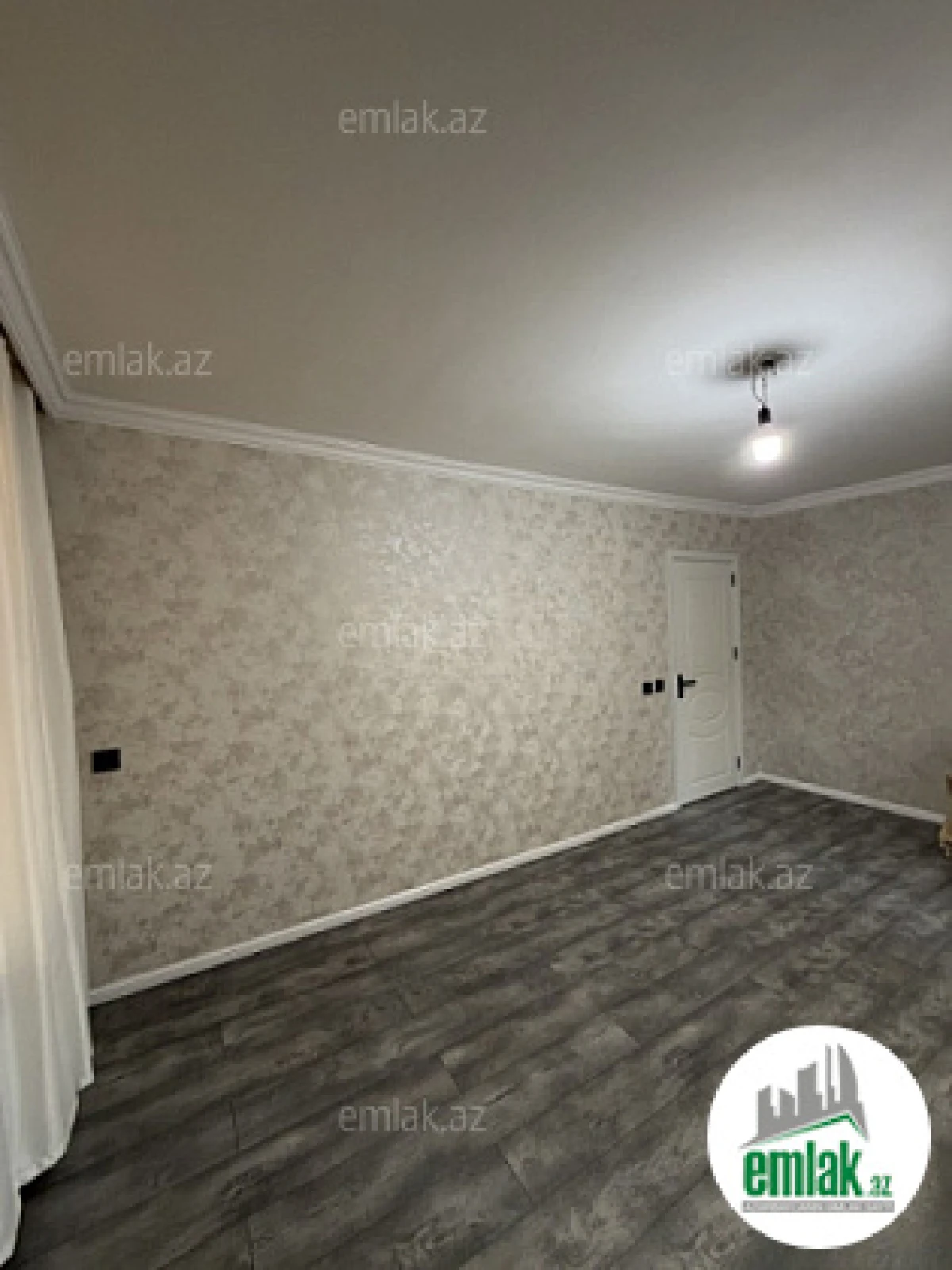 Satılır 2 otaqlı köhnə tikili 40 m²
