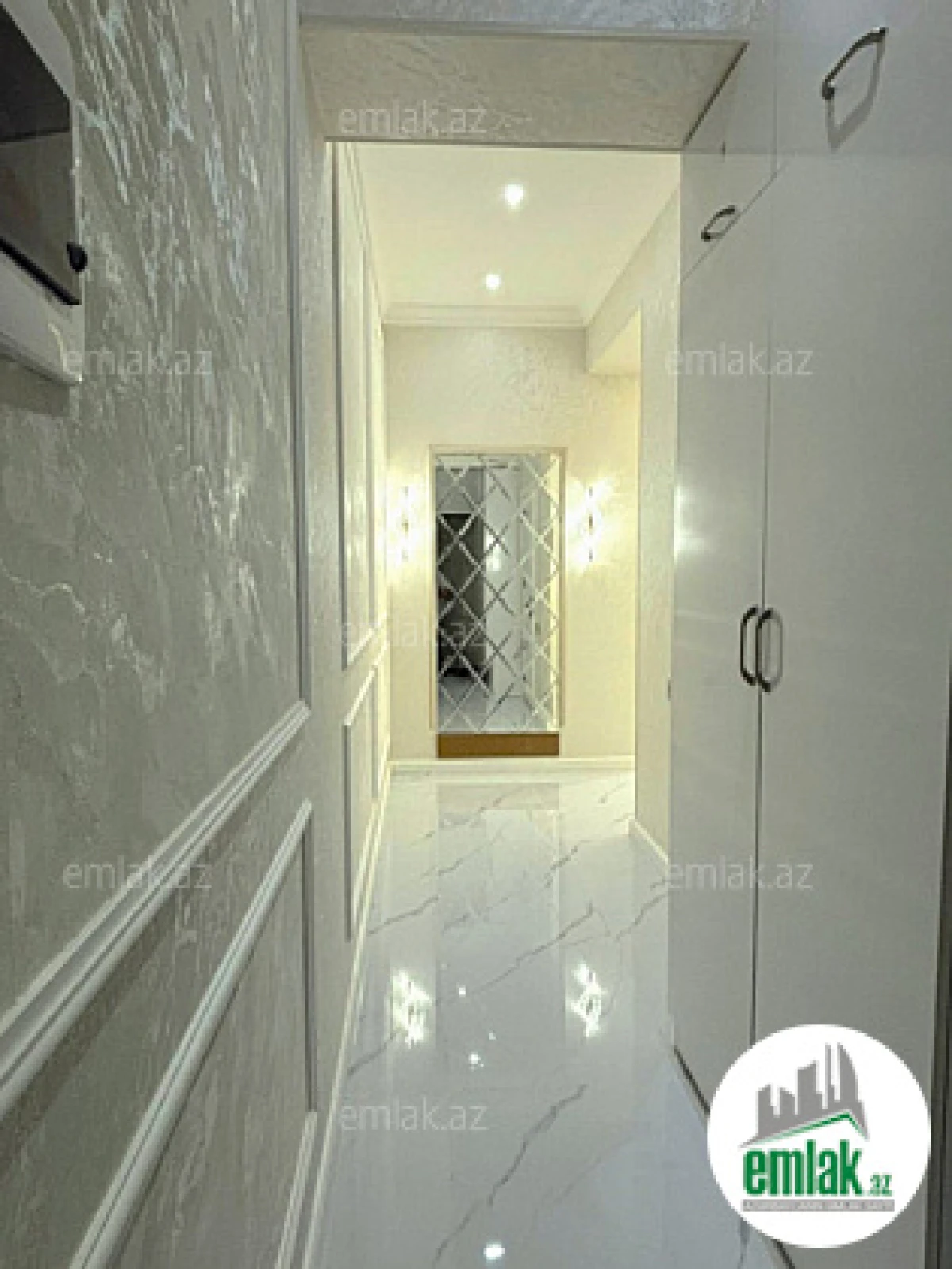 Satılır 3 otaqlı yeni tikili 90 m²