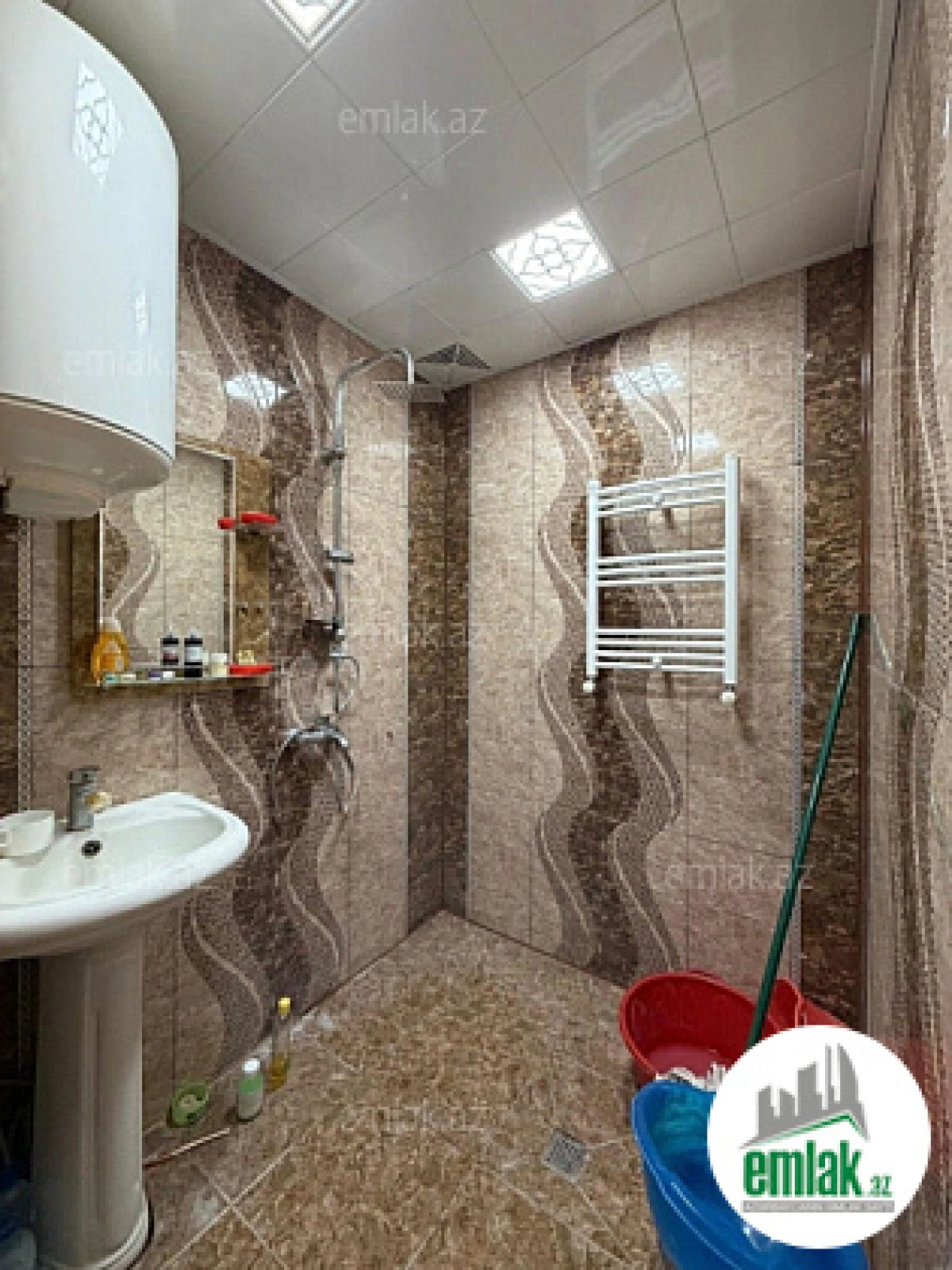 Satılır 2 otaqlı köhnə tikili 58 m²