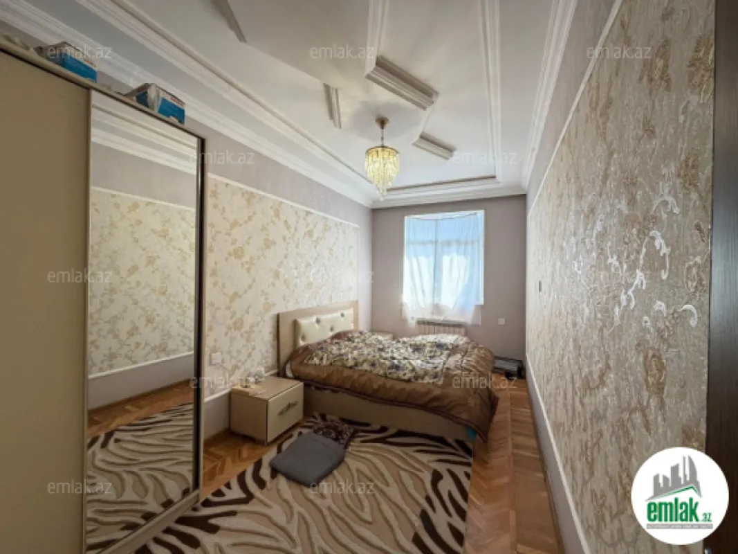 Satılır 2 otaqlı köhnə tikili 58 m²