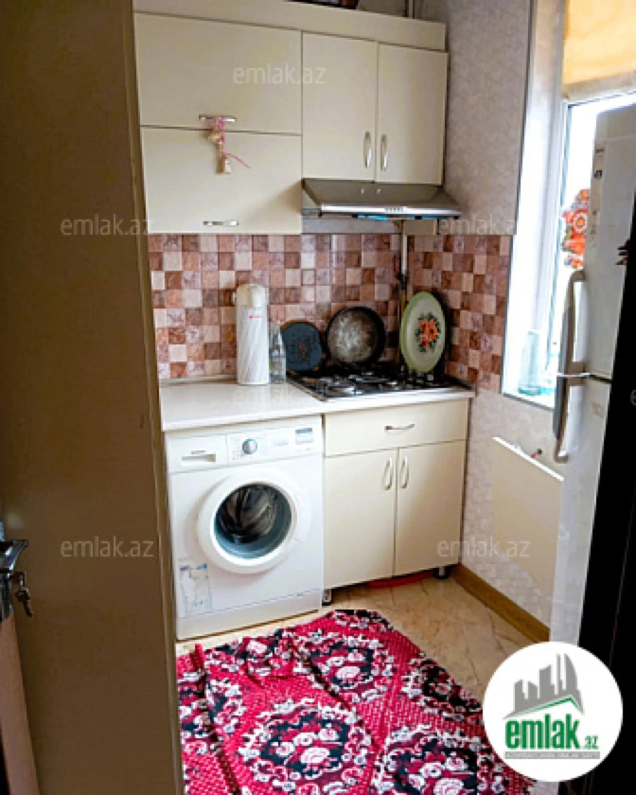 Satılır 2 otaqlı köhnə tikili 58 m²