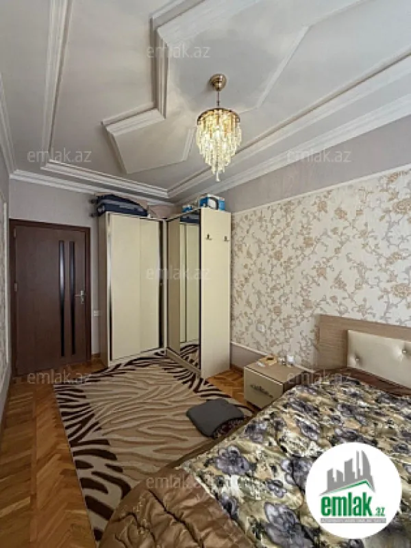 Satılır 2 otaqlı köhnə tikili 58 m²