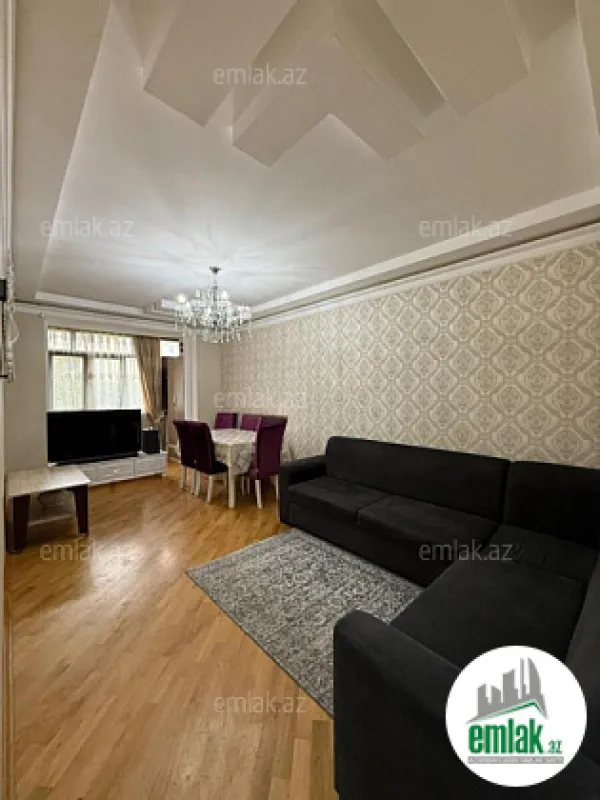 Satılır 3 otaqlı köhnə tikili 90 m²