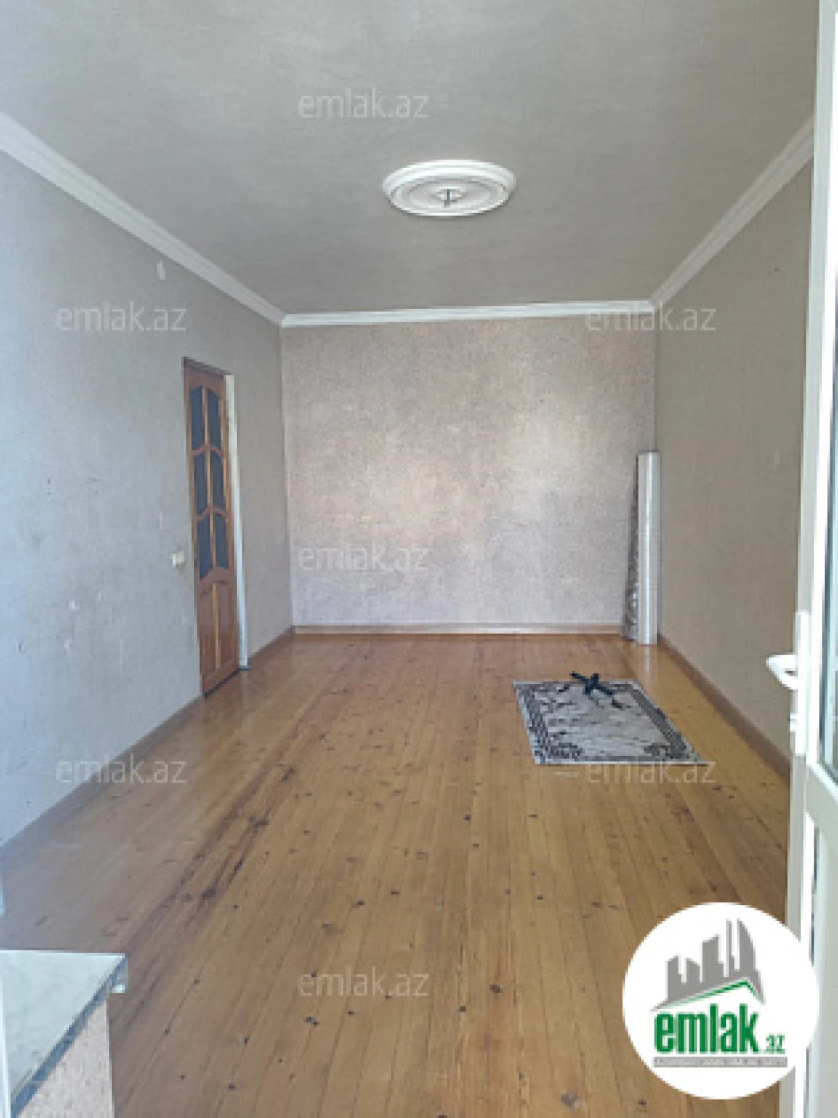 Satılır 3 otaqlı köhnə tikili 70 m²