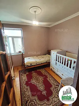 Satılır 3 otaqlı köhnə tikili 70 m²