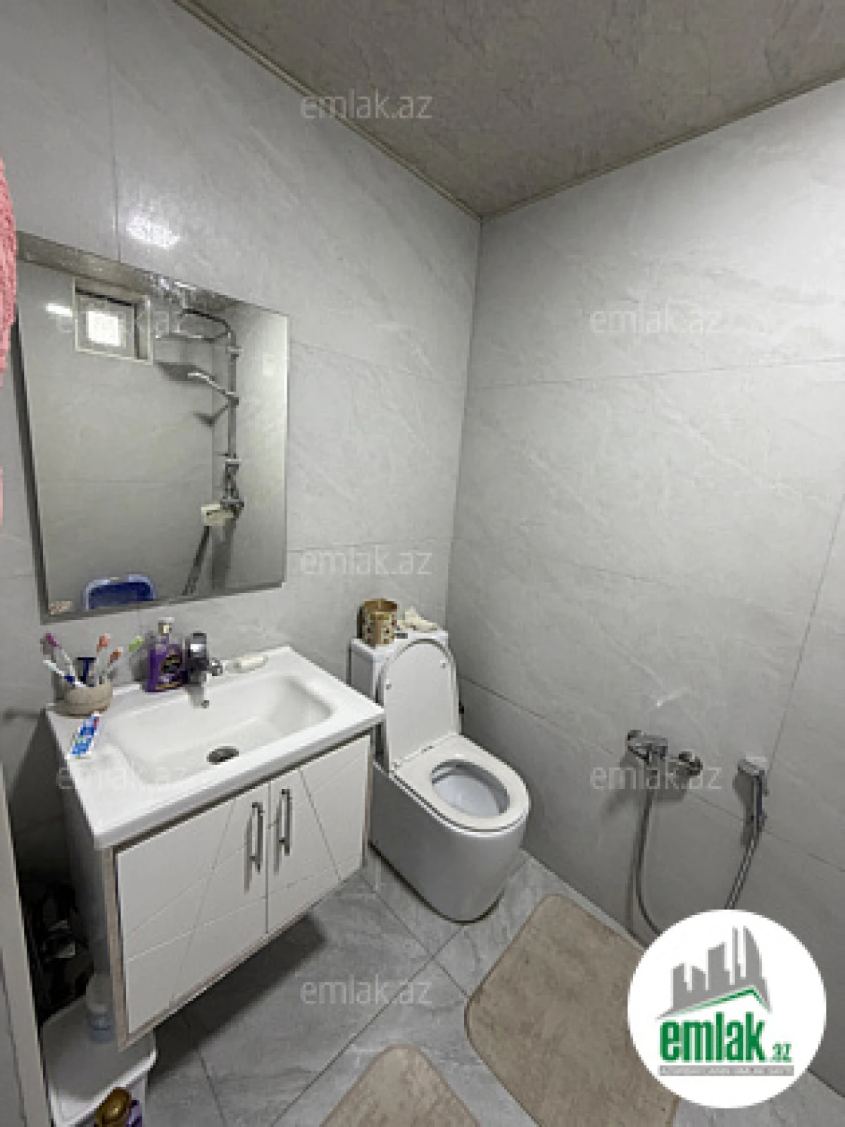 Satılır 4 otaqlı həyət evi 120 m²