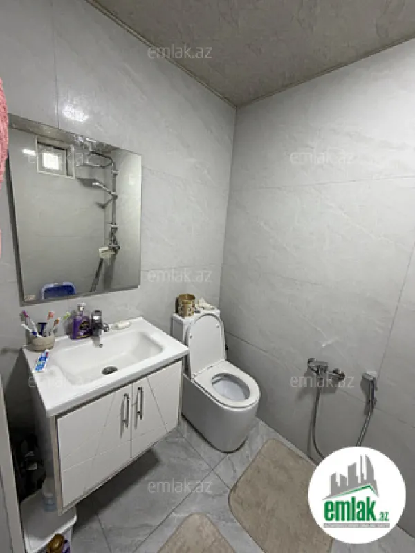 Satılır 4 otaqlı həyət evi 120 m²