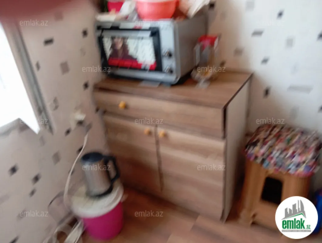 Satılır 2 otaqlı köhnə tikili 50 m²