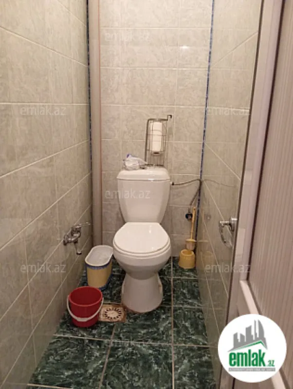 Satılır 2 otaqlı köhnə tikili 50 m²