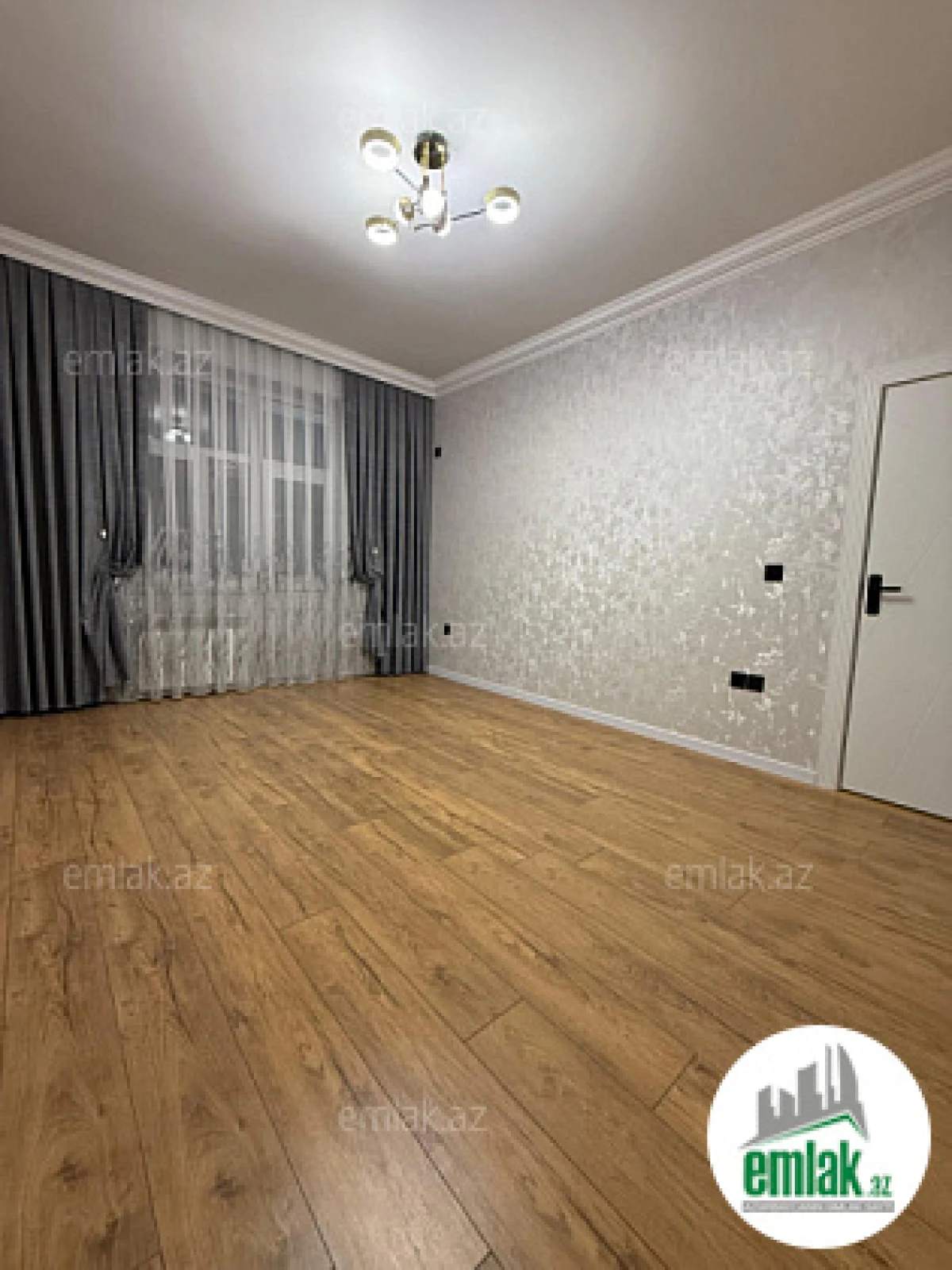 Satılır 3 otaqlı yeni tikili 101 m²