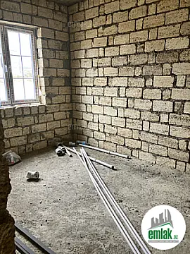 Satılır 4 otaqlı həyət evi 140 m²