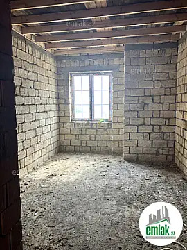 Satılır 4 otaqlı həyət evi 140 m²