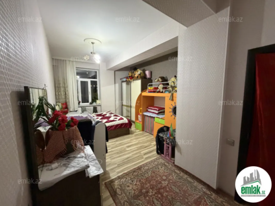 Satılır 3 otaqlı yeni tikili 113.5 m²