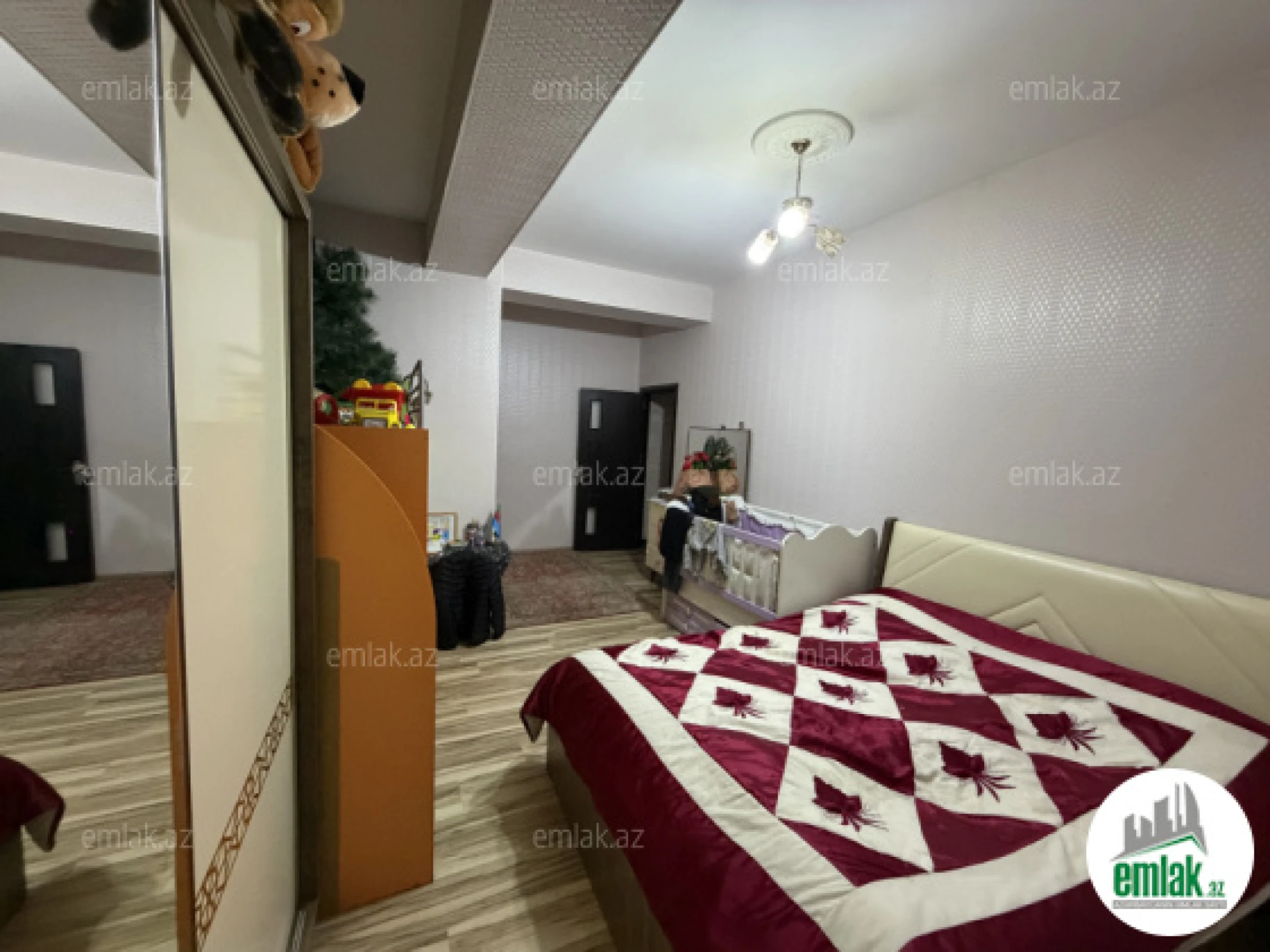 Satılır 3 otaqlı yeni tikili 113.5 m²