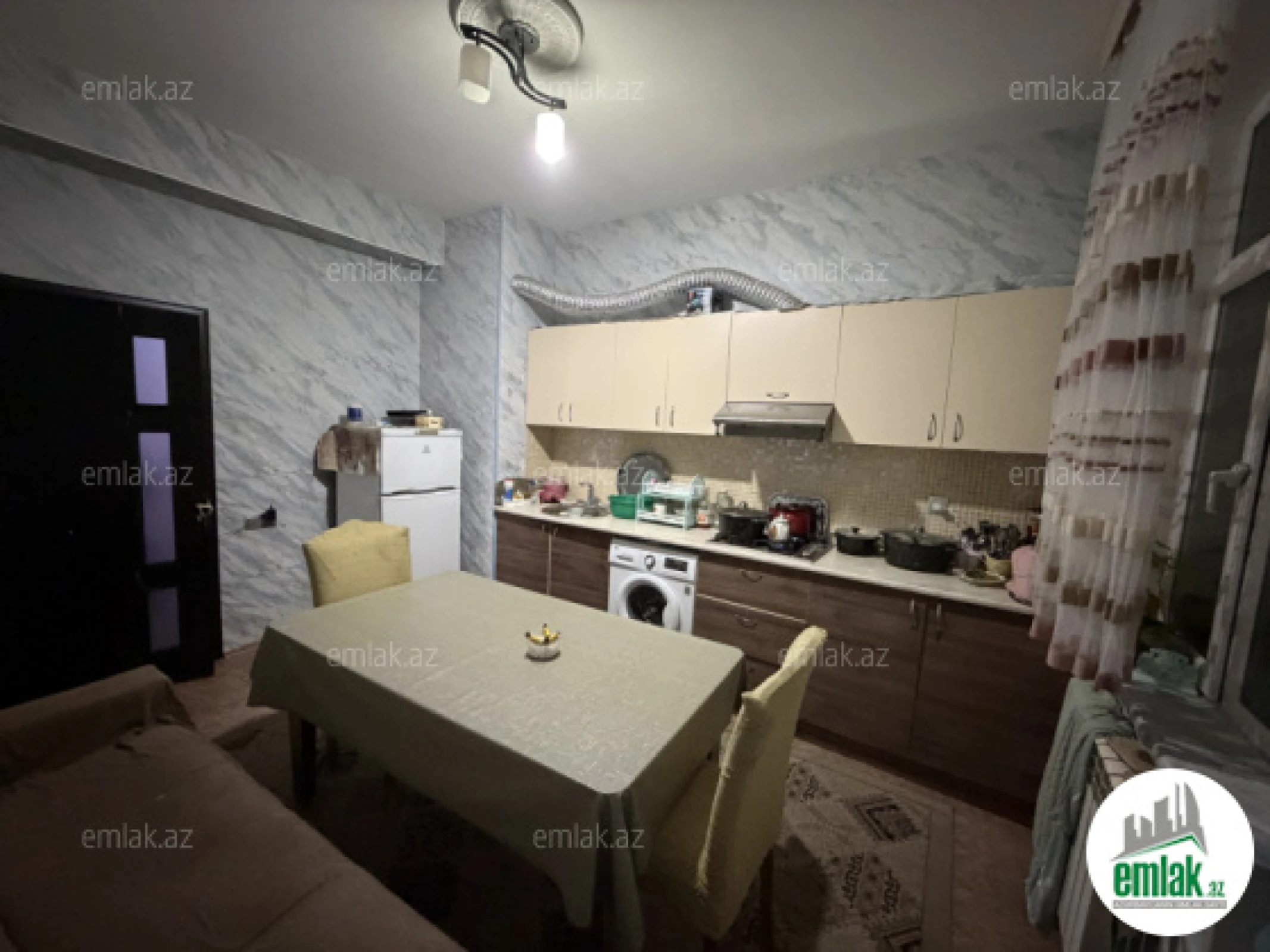 Satılır 3 otaqlı yeni tikili 113.5 m²