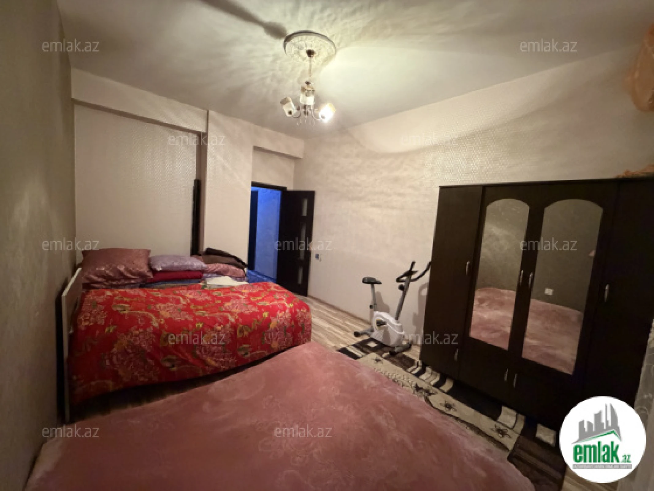 Satılır 3 otaqlı yeni tikili 113.5 m²