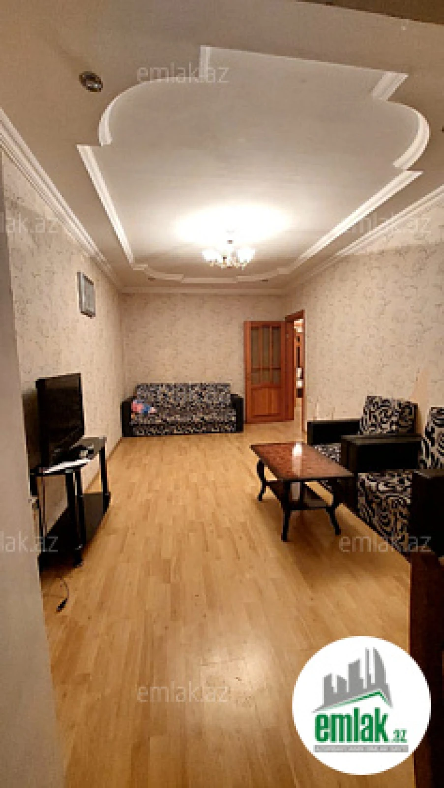 Satılır 2 otaqlı köhnə tikili 64 m²