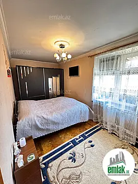 Satılır 2 otaqlı köhnə tikili 60 m²