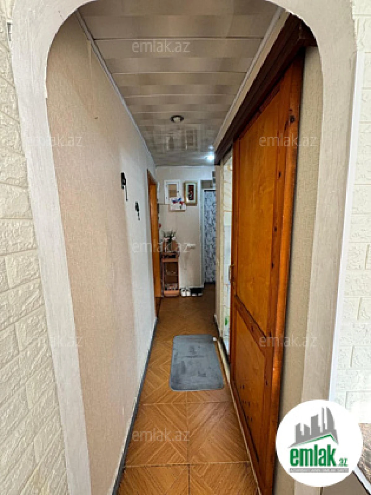 Satılır 2 otaqlı köhnə tikili 60 m²