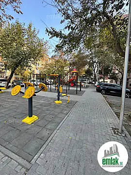 Satılır 2 otaqlı köhnə tikili 60 m²