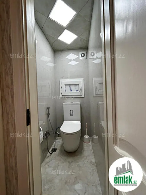 Satılır 3 otaqlı köhnə tikili 75 m²