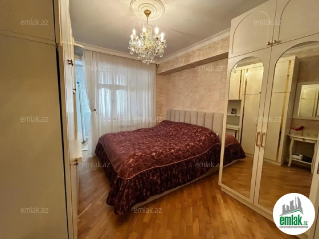 Satılır 3 otaqlı köhnə tikili 75 m²