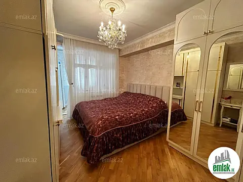 Satılır 3 otaqlı köhnə tikili 75 m²