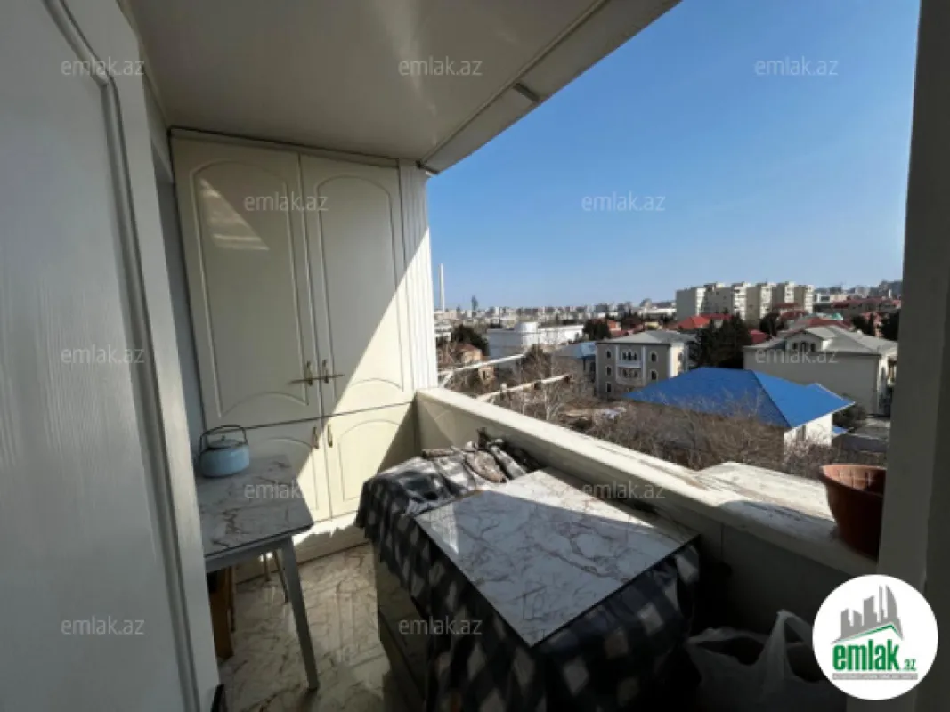 Satılır 3 otaqlı köhnə tikili 75 m²