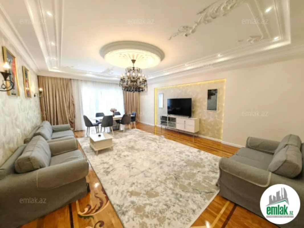 Satılır 4 otaqlı yeni tikili 230 m²