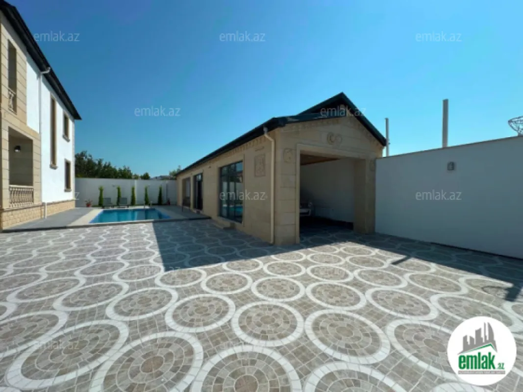 Satılır 5 otaqlı mənzil 250 m²