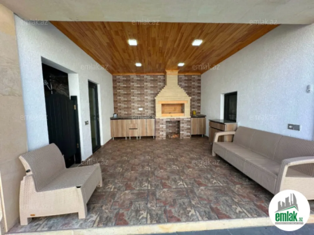 Satılır 5 otaqlı mənzil 250 m²