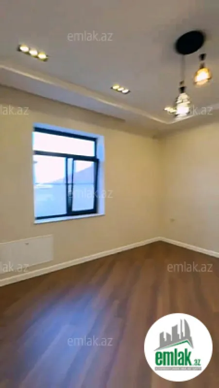 Satılır 5 otaqlı mənzil 250 m²