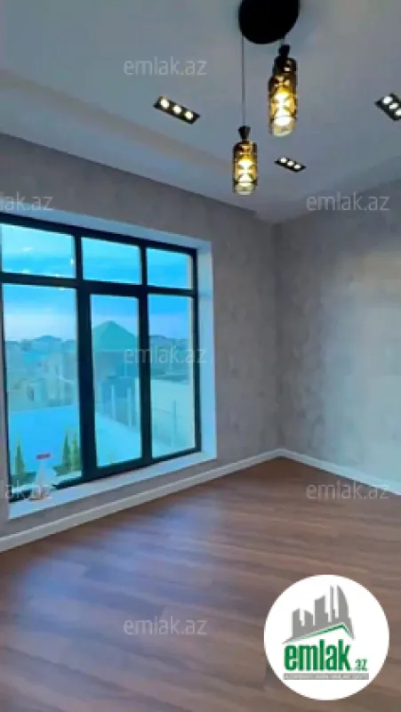 Satılır 5 otaqlı mənzil 250 m²