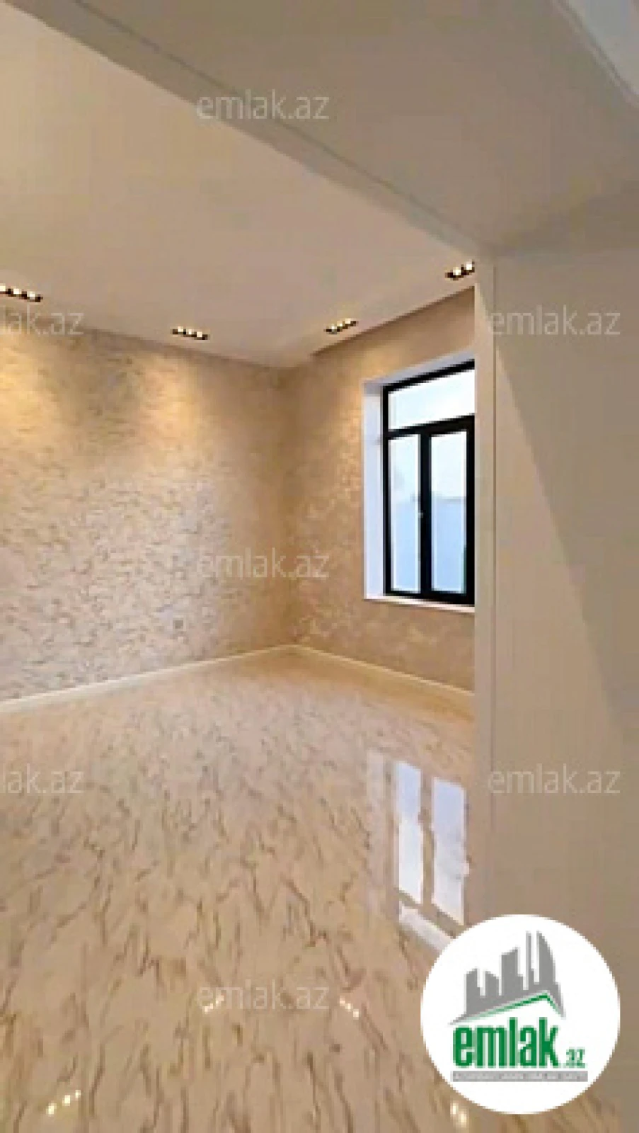 Satılır 5 otaqlı mənzil 250 m²
