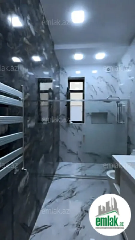 Satılır 5 otaqlı mənzil 250 m²
