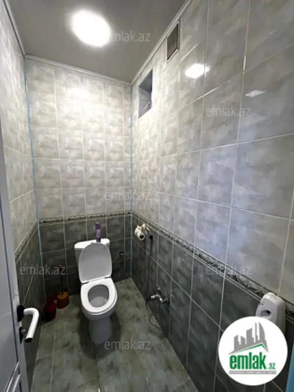 Satılır 6 otaqlı həyət evi 200 m²