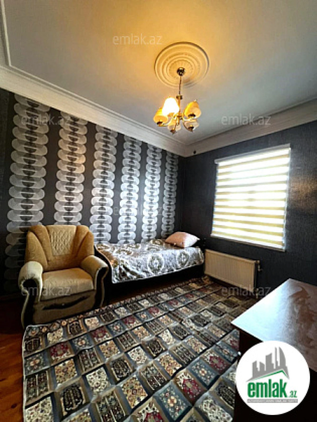 Satılır 6 otaqlı həyət evi 200 m²