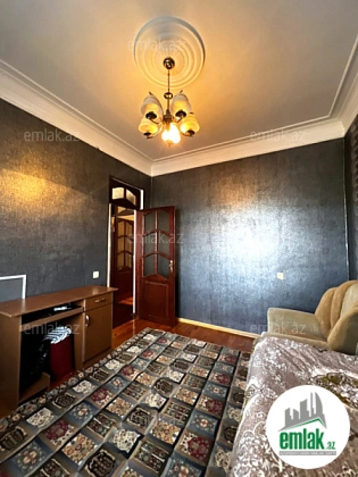 Satılır 6 otaqlı həyət evi 200 m²