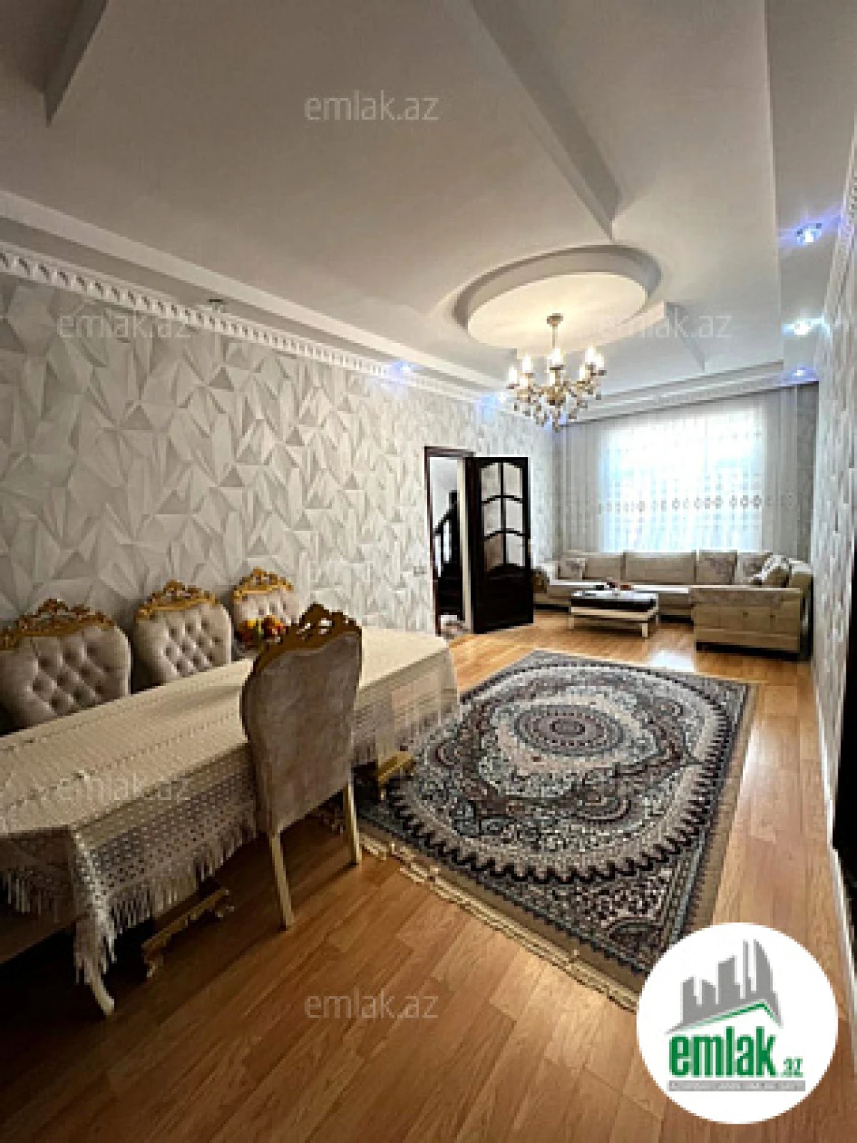 Satılır 6 otaqlı həyət evi 200 m²