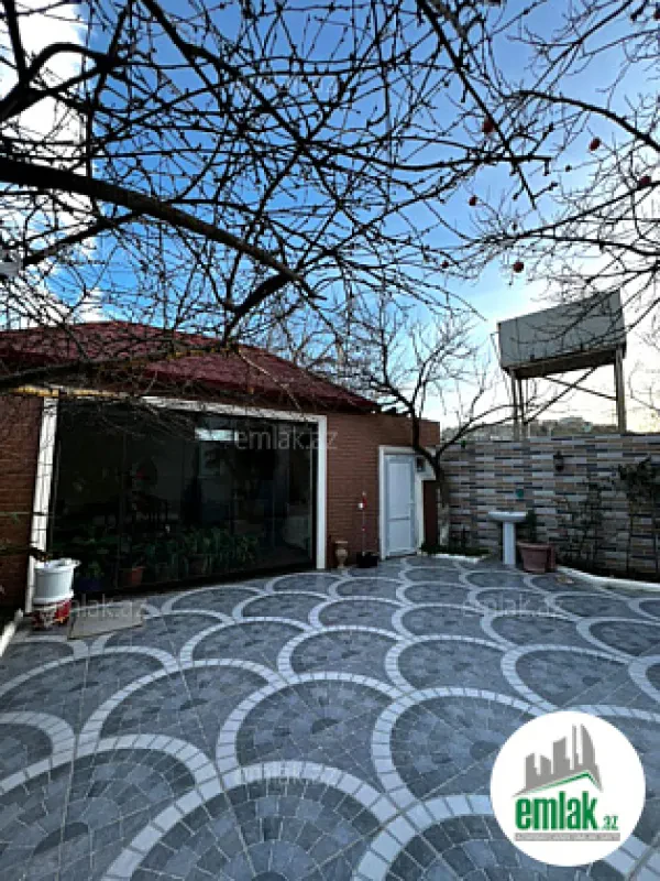 Satılır 6 otaqlı həyət evi 200 m²
