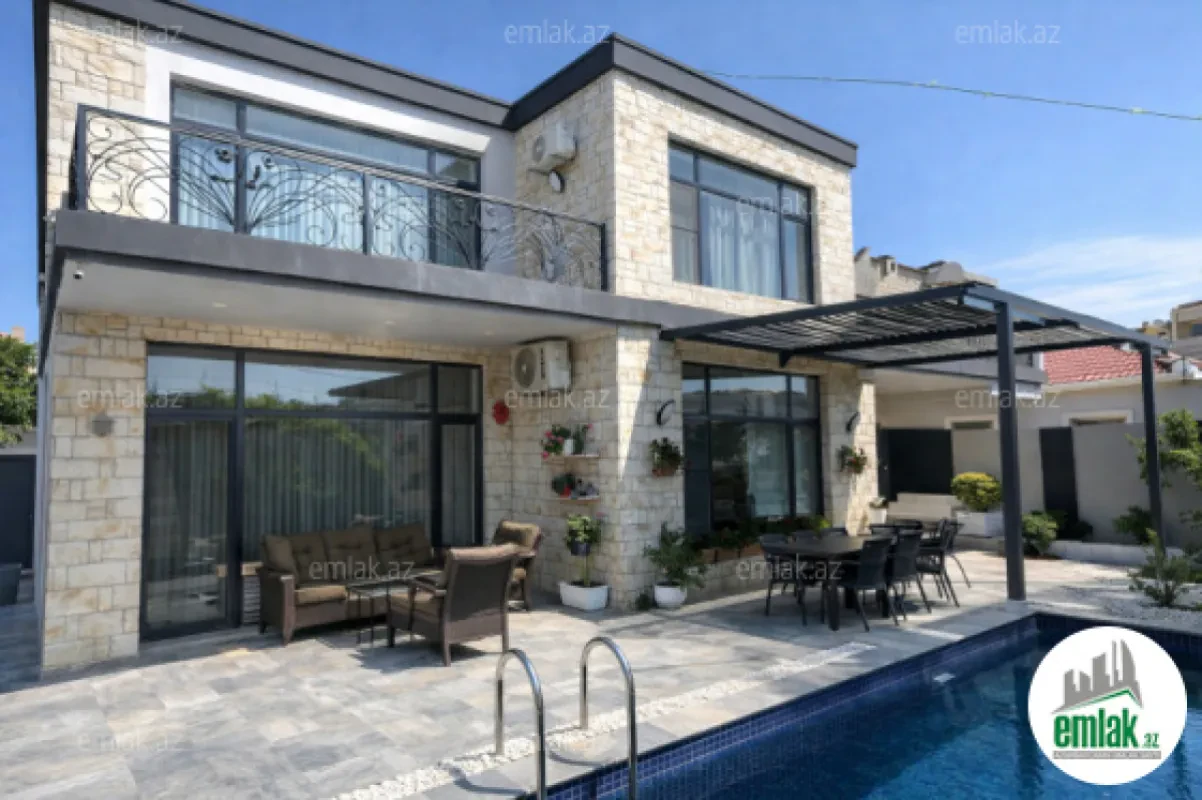 Satılır 6 otaqlı həyət evi 300 m²