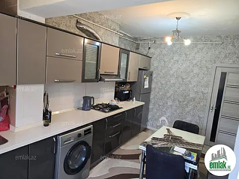 Satılır 2 otaqlı köhnə tikili 53 m²